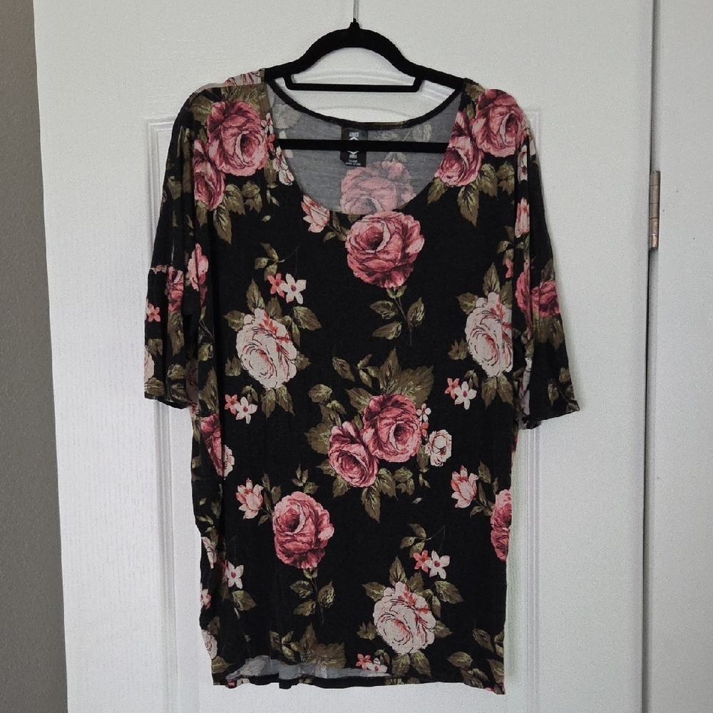 Agnes & Dora Black Floral Blouse Size XL